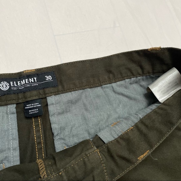 Element size 30 Chino Shorts - Forest green - Picture 2 of 7